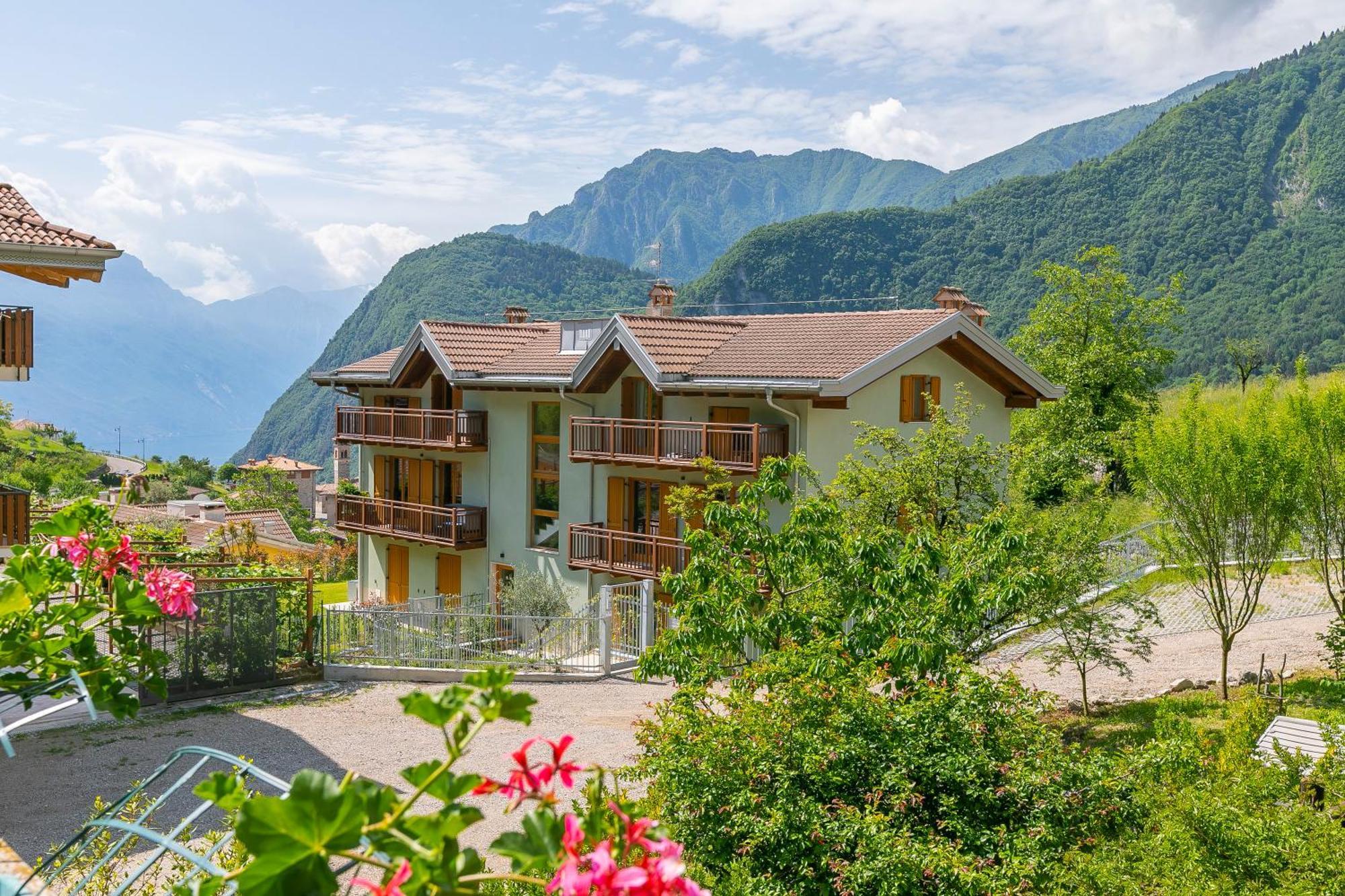 Casa Tra Borgo E Lago - Happy Rentals Tenno Exterior foto